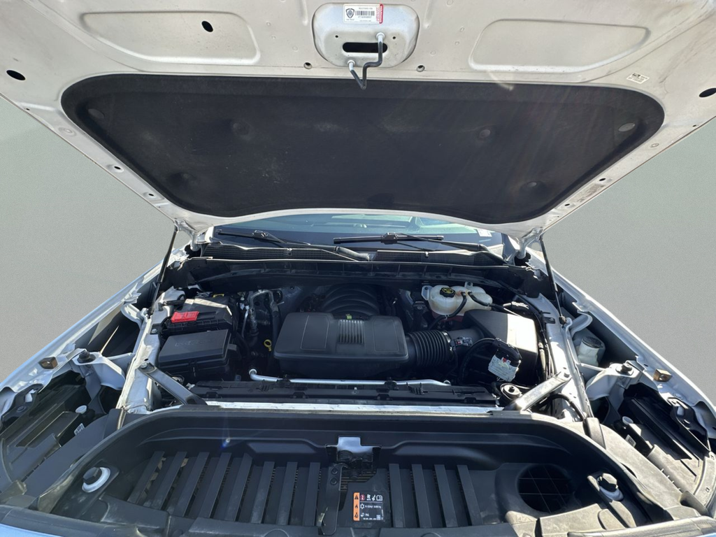 Used 2023 White GMC Denali image 40