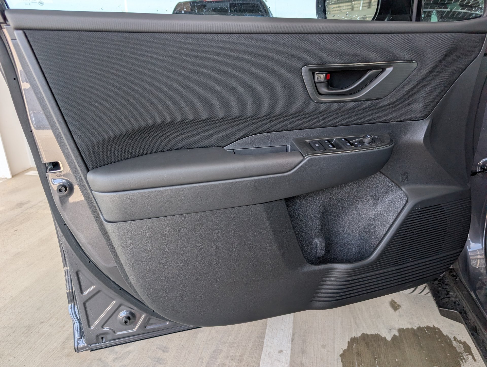 New 2026 MAGNETITE GRAY METALLIC Subaru Premium image 23