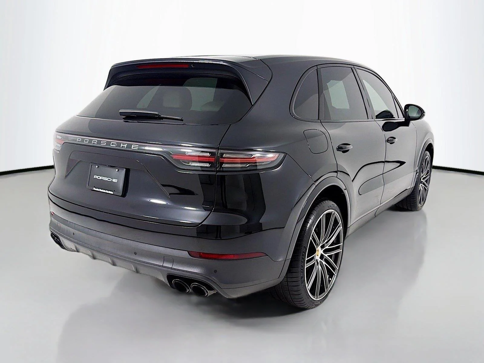 2022 Porsche Cayenne Platinum Edition - Photo 27