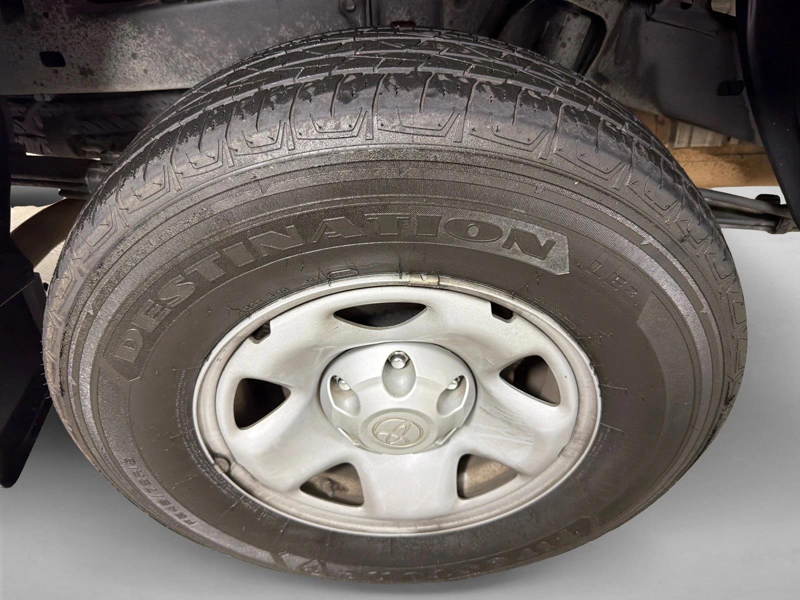 Used 2023 Magnetic Gray Metallic Toyota SR5 image 17