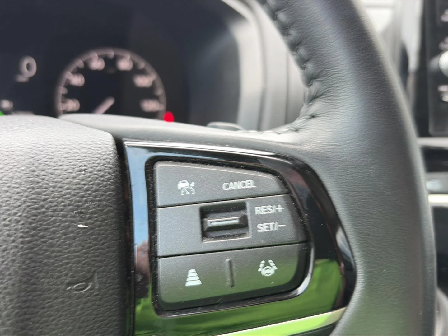 Used 2025  Honda EX-L image 17