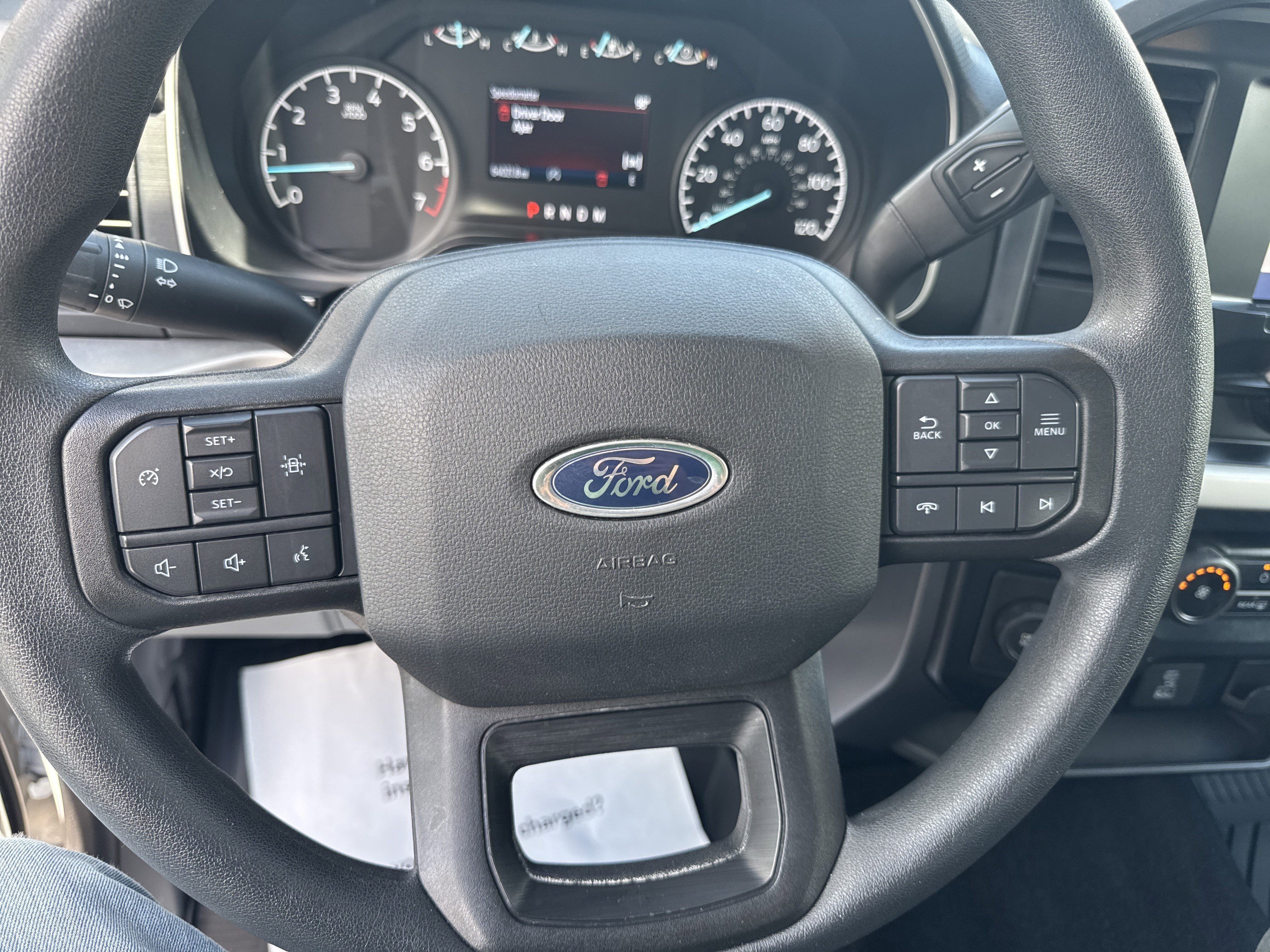Used 2023 Oxford White Ford XLT image 17
