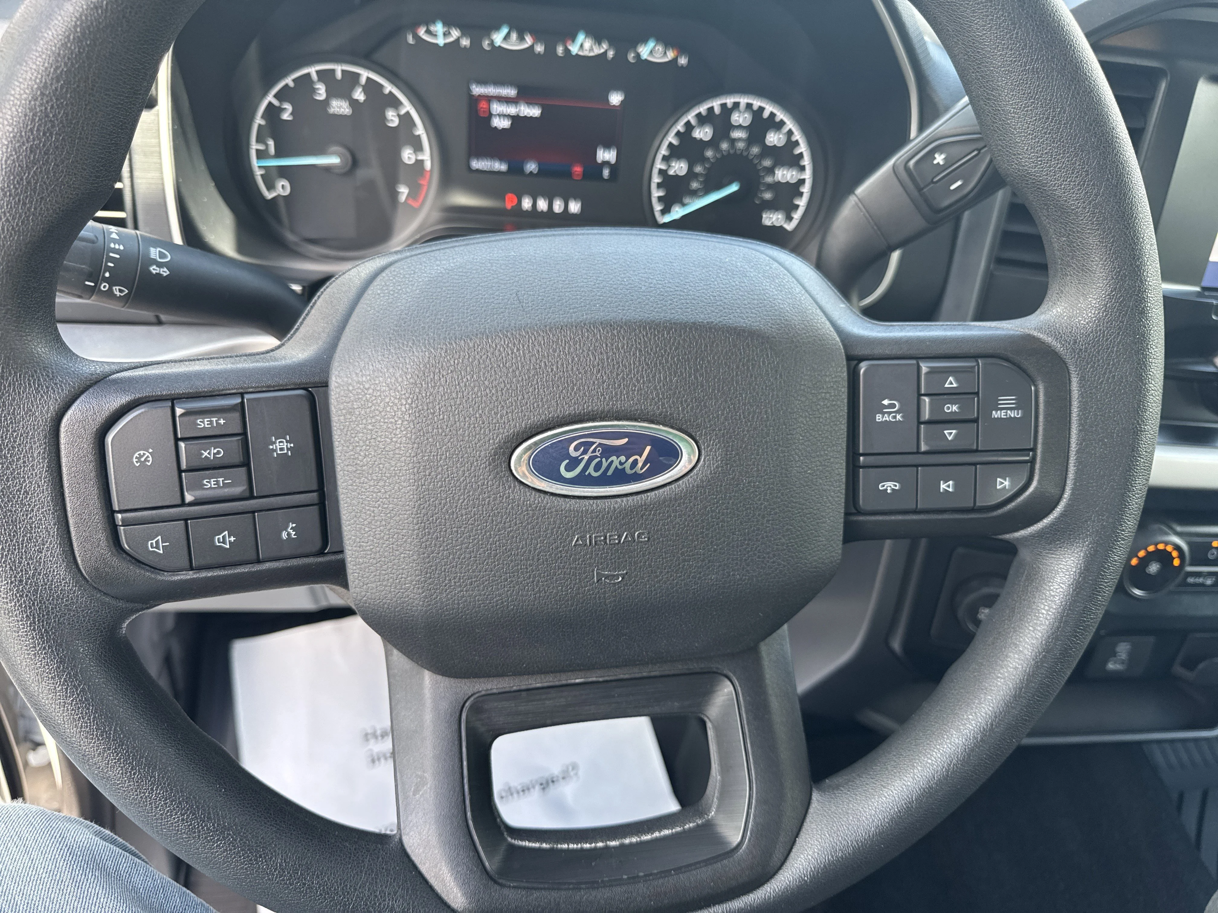 Used 2023 Oxford White Ford XLT image 17