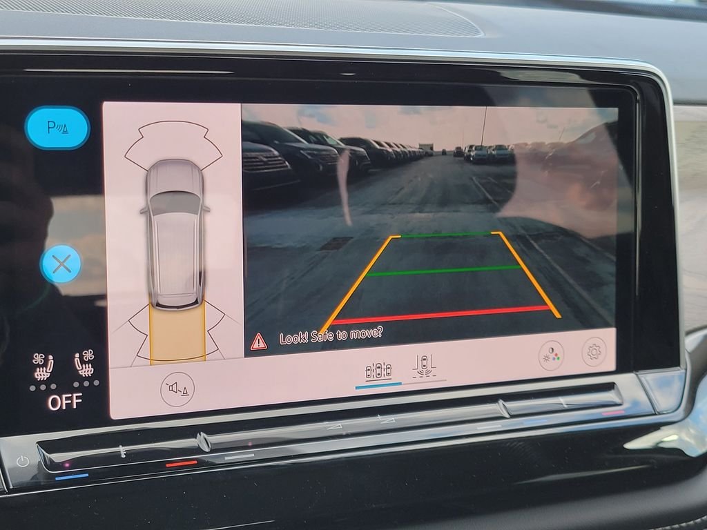 New 2026 Gray Volkswagen SE w/Technology image 16