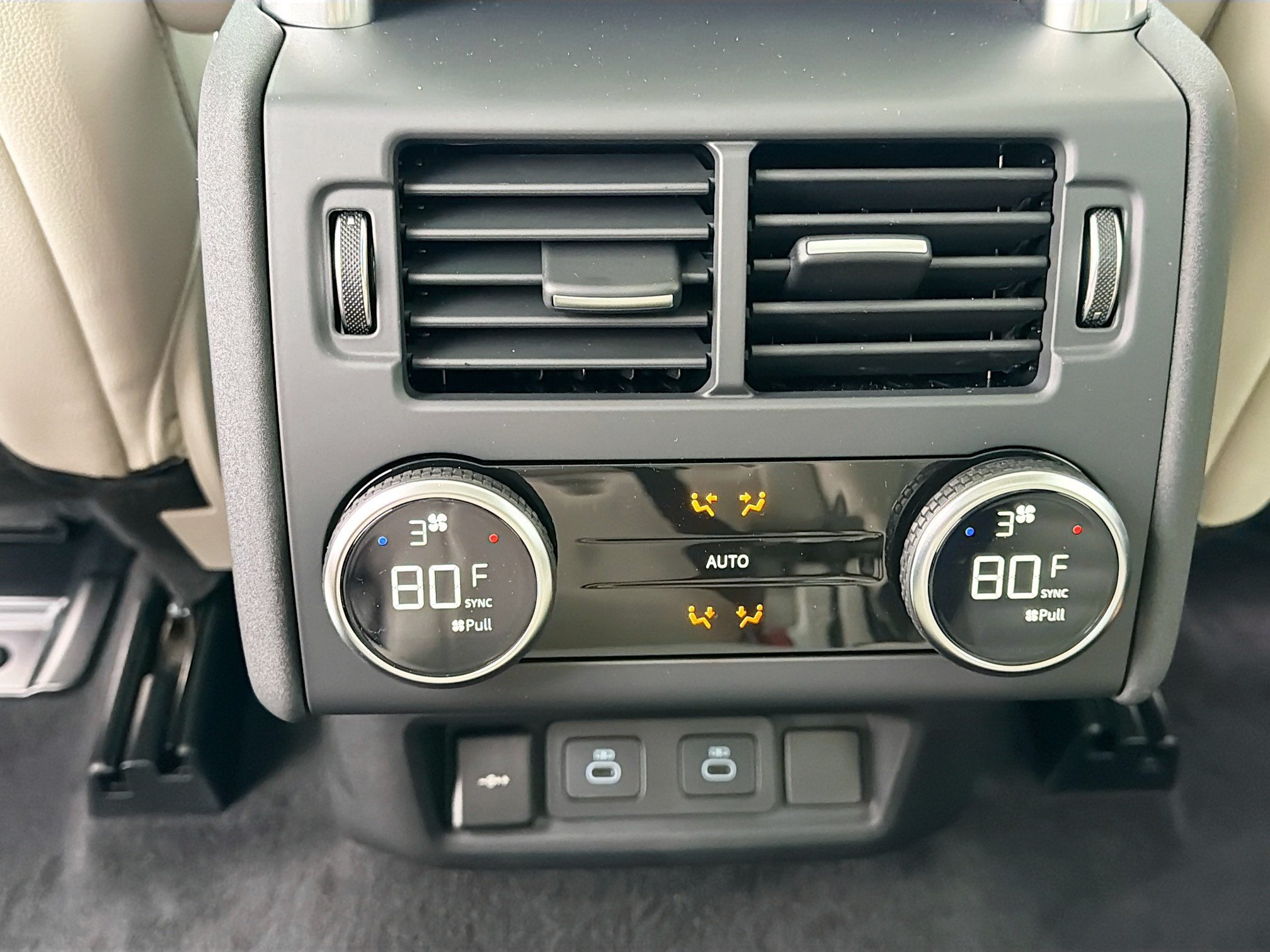 New 2026 Fuji White Land Rover Gemini Edition image 21