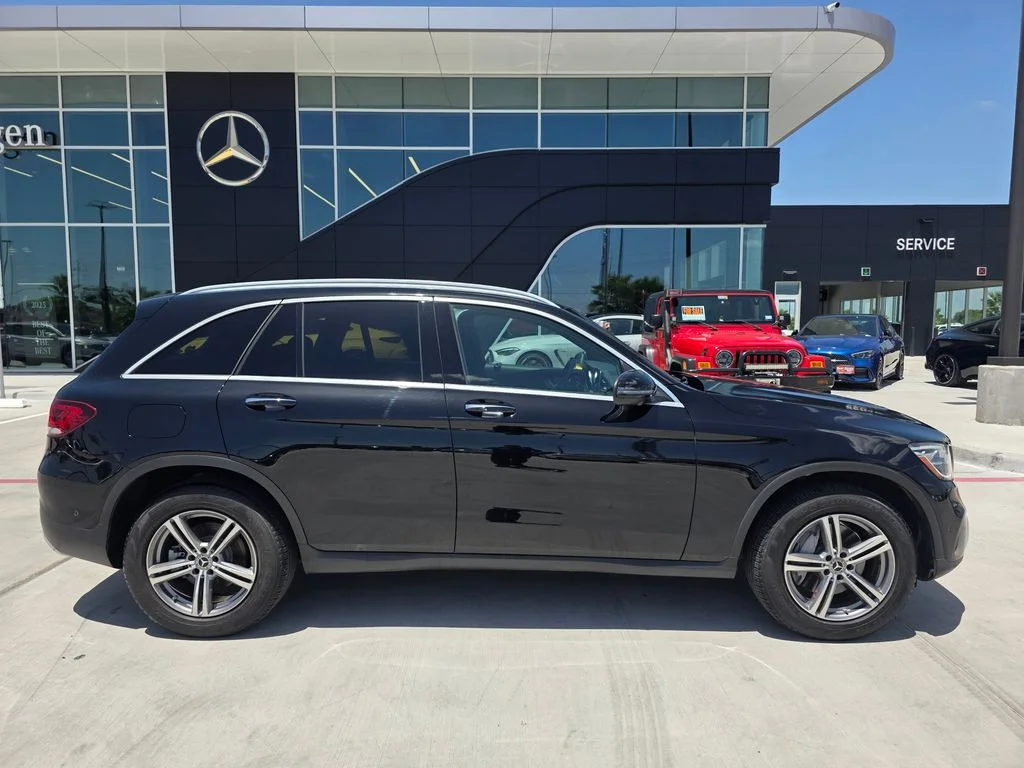 Used 2021 Black Mercedes-Benz GLC 300 image 8