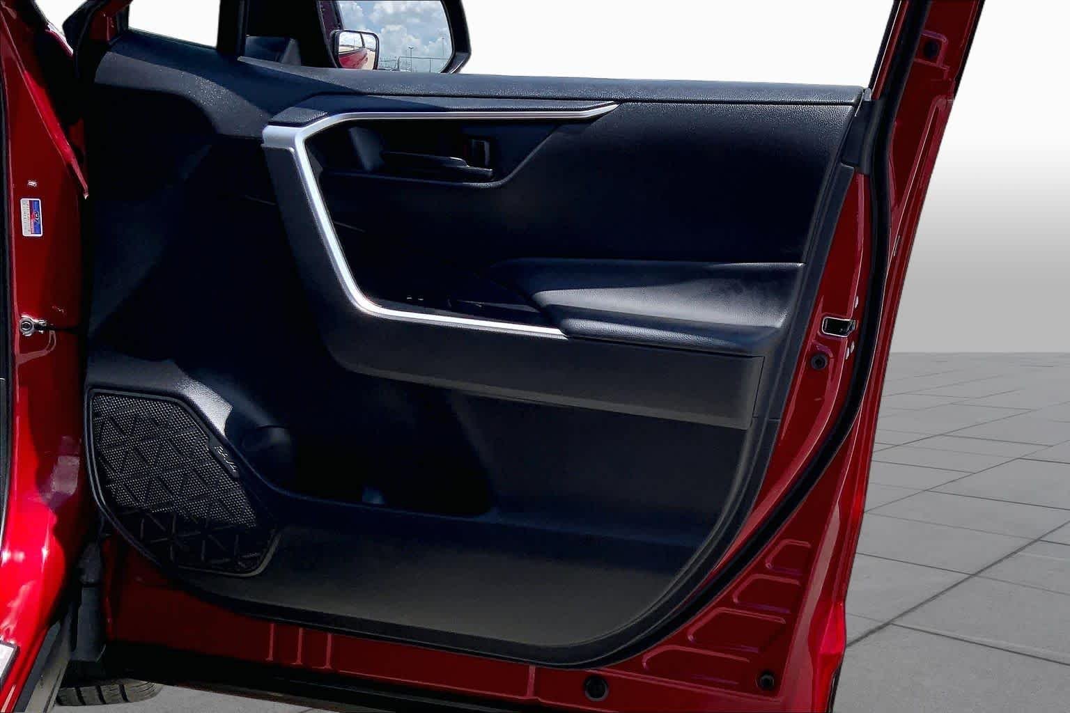Used 2025 Ruby Flare Pearl Toyota LE image 22