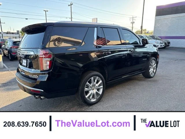 Used 2021  Chevrolet High Country image 4