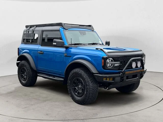 Used 2023 Velocity Blue Metallic Ford Wildtrak image 7
