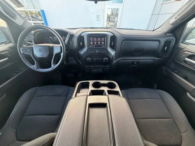 Used 2021 White Chevrolet Custom image 9