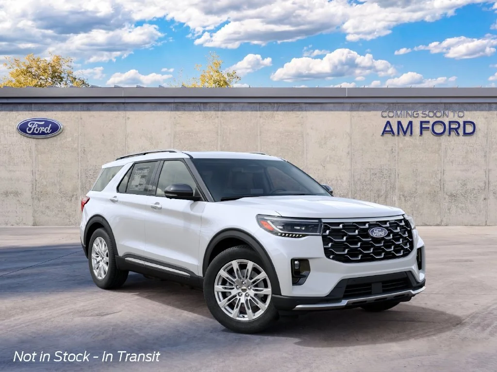 New 2027 Star White Metallic Tri-Coat Ford Platinum™ image 4