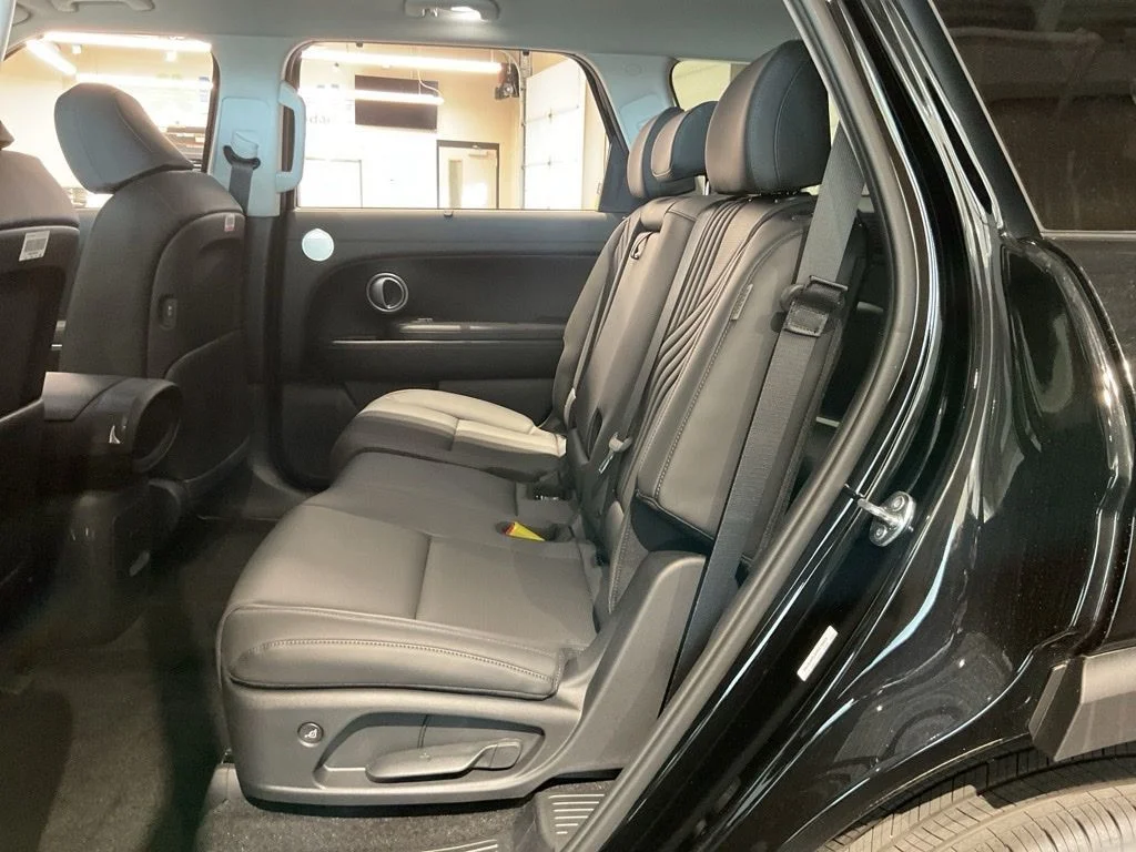 New 2026 White Hyundai SEL image 22