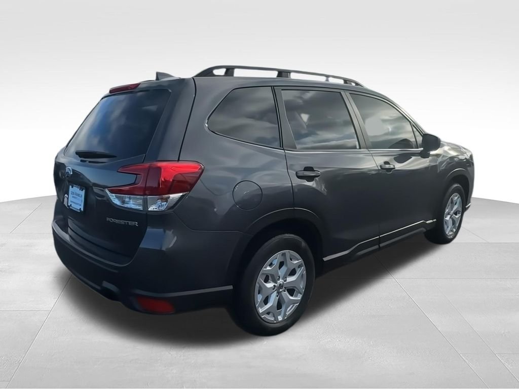 Used 2023 Gray Subaru Base image 8