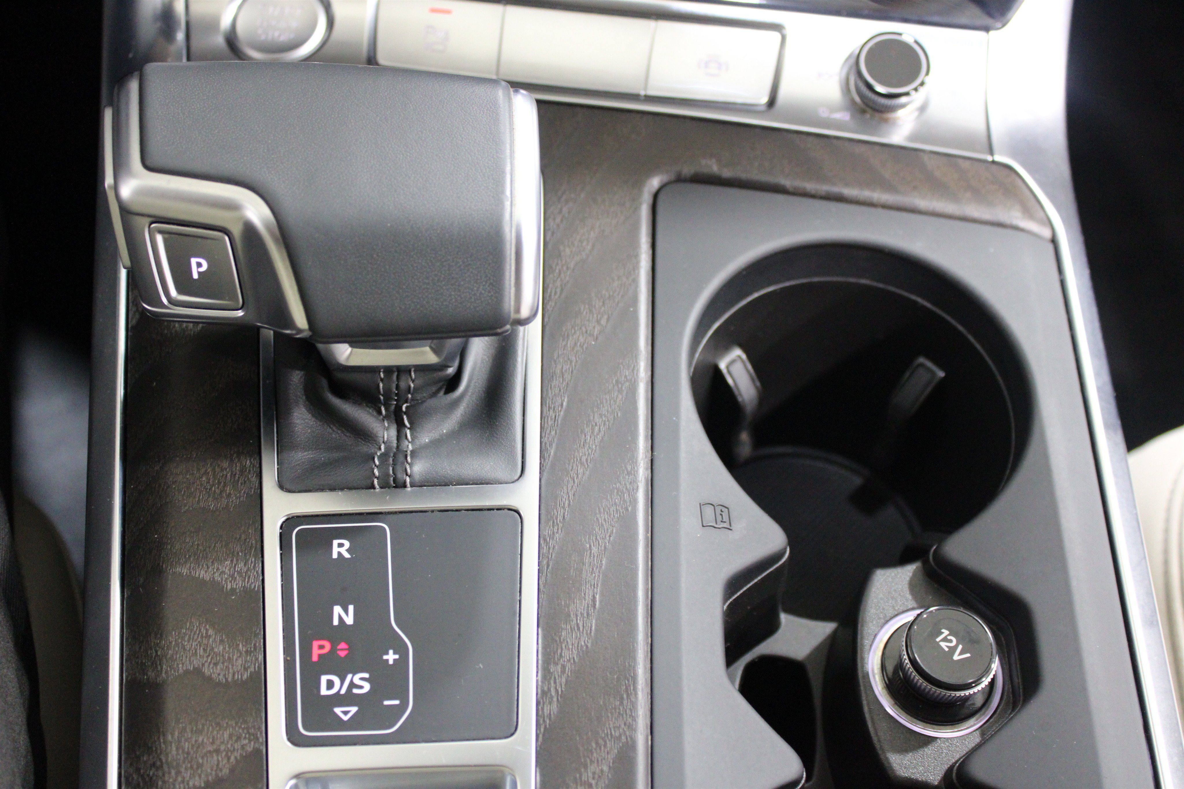 Used 2019 Glacier White Metallic Audi Premium Plus All-Wheel Drive image 17