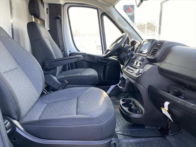 Used 2023 Bright White Clearcoat RAM  image 8