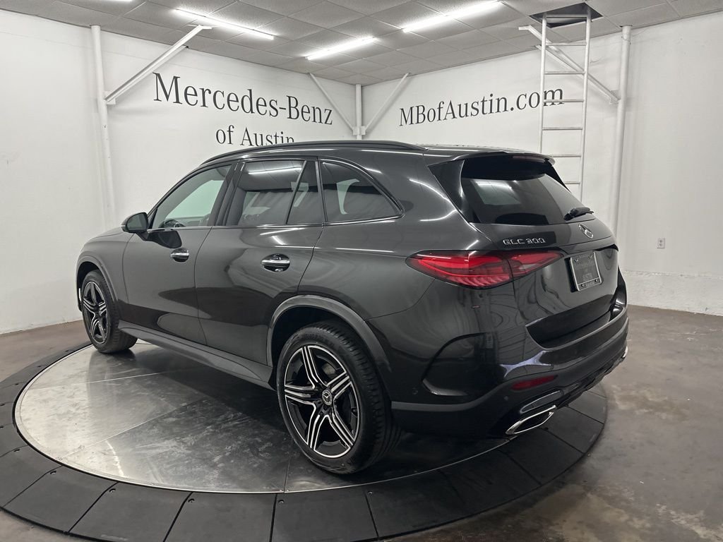 Used 2026 Gray Mercedes-Benz GLC 300 image 5