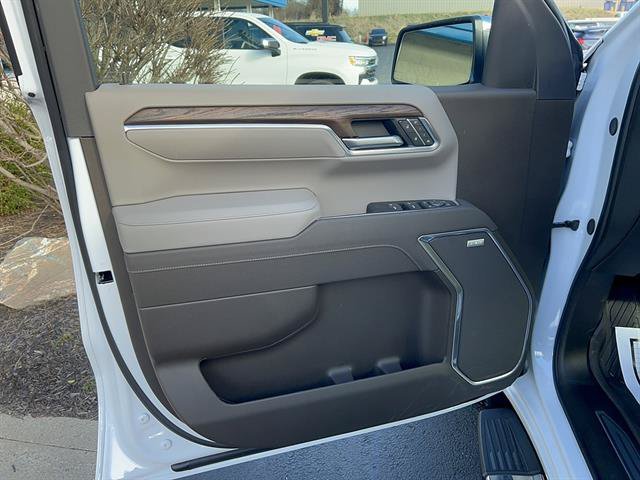 2026 GMC Sierra 1500 SLT - Photo 11