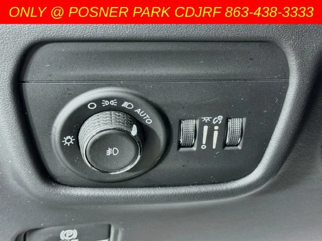 Used 2025 Black Jeep Summit image 10