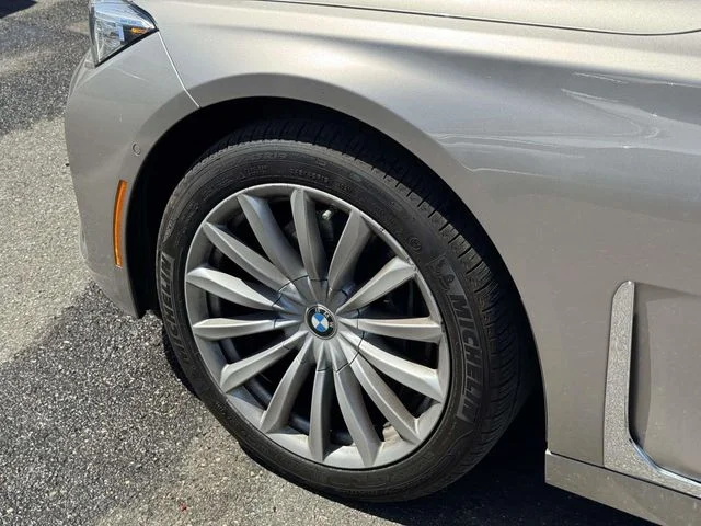 Used 2021 Beige BMW 740i xDrive image 14