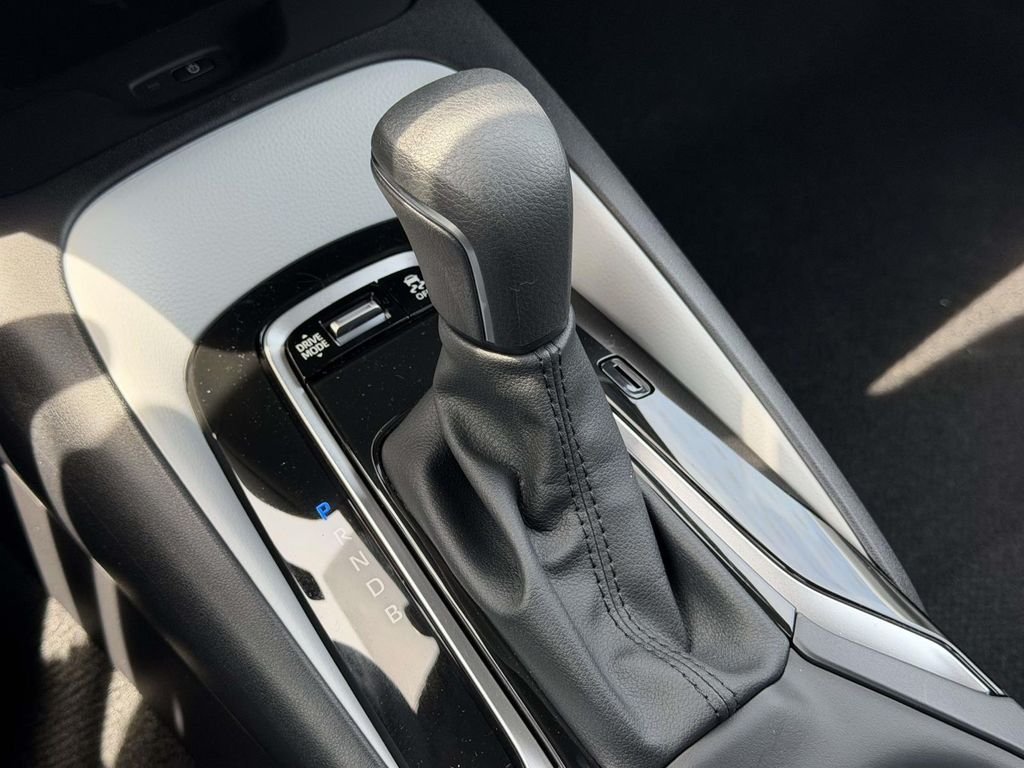 New 2026 Midnight Black Metallic Toyota  SE image 6