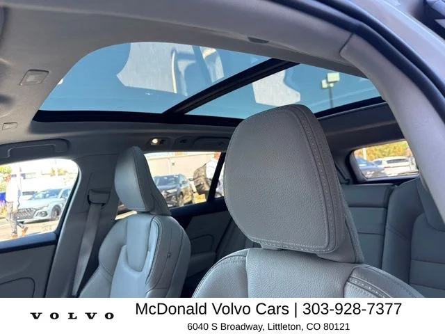 Used 2020 White Volvo T5 image 9