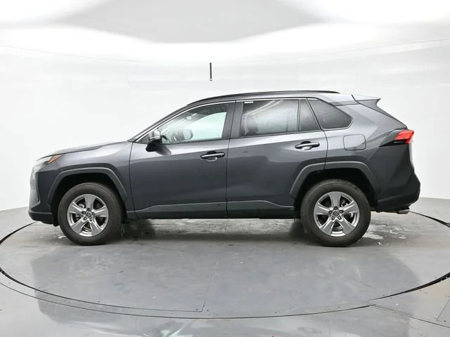 Used 2025 Magnetic Gray Met Toyota XLE image 4
