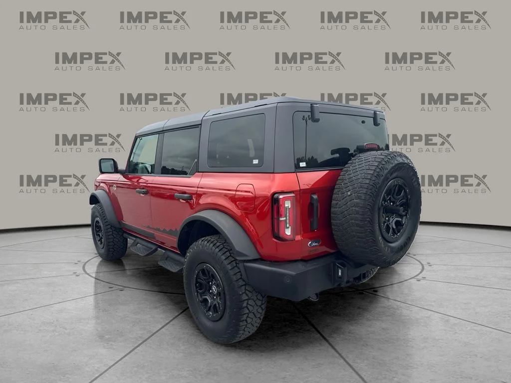 Used 2023 Red Ford Wildtrak image 3