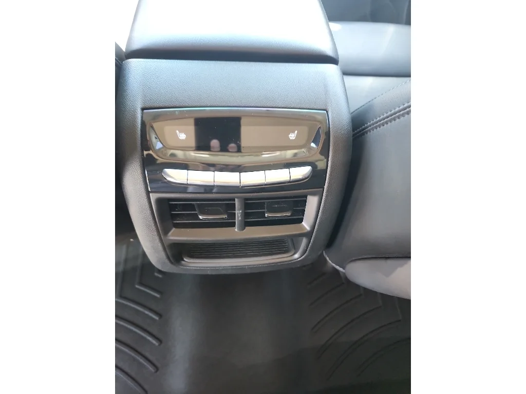 Used 2019 Crystal White Tricoat Cadillac Premium Luxury AWD image 13