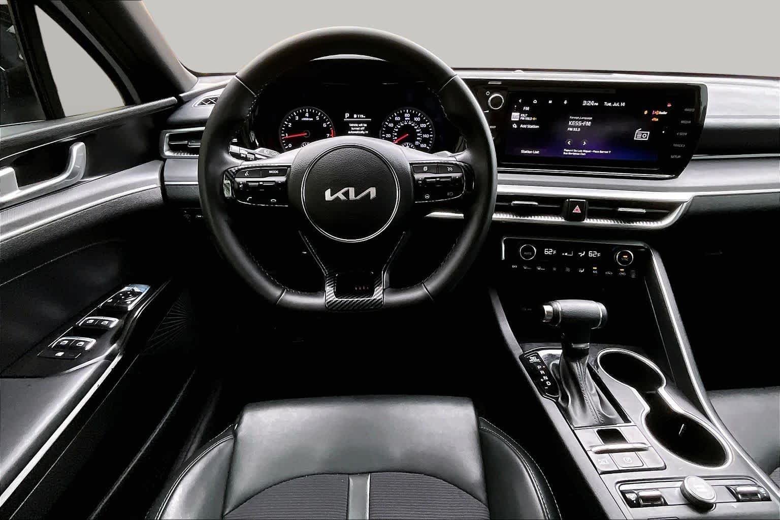 Used 2024 Glacial White Pearl Kia GT-Line image 6