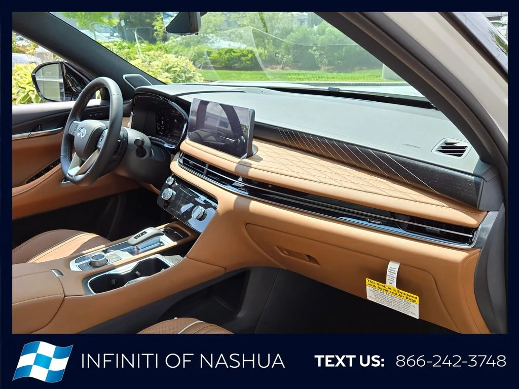 New 2027 2T RAD WHT INFINITI Autograph AWD image 17