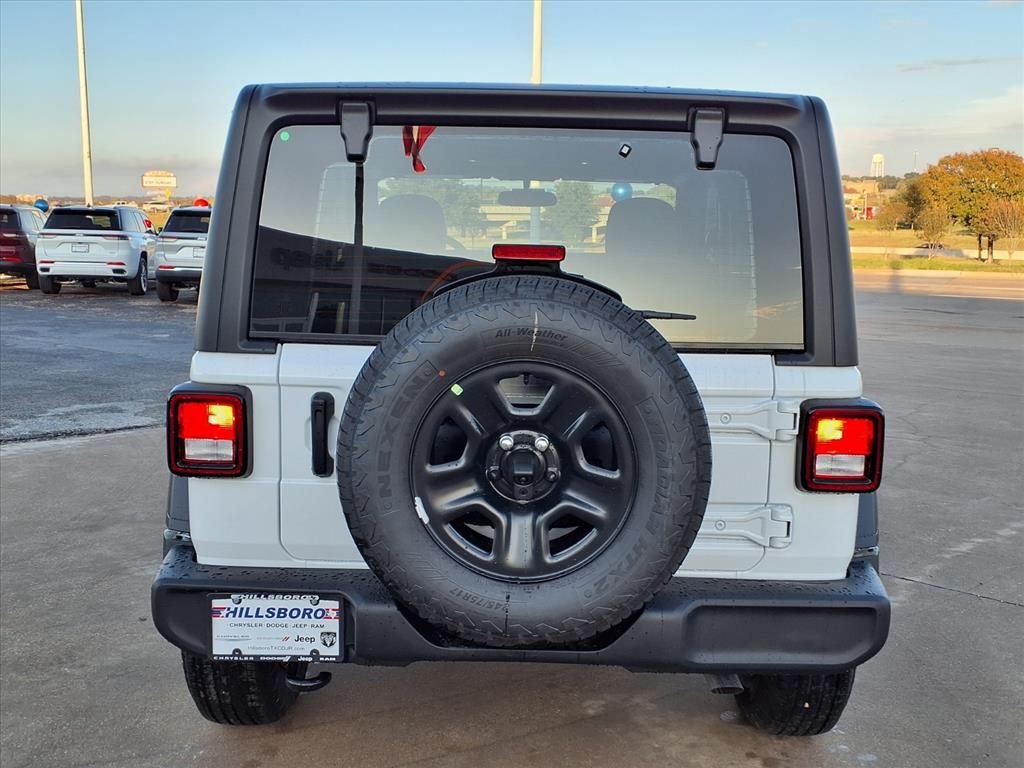 New 2026 Bright White Clear-Coat Exterior Paint Jeep Sport image 6