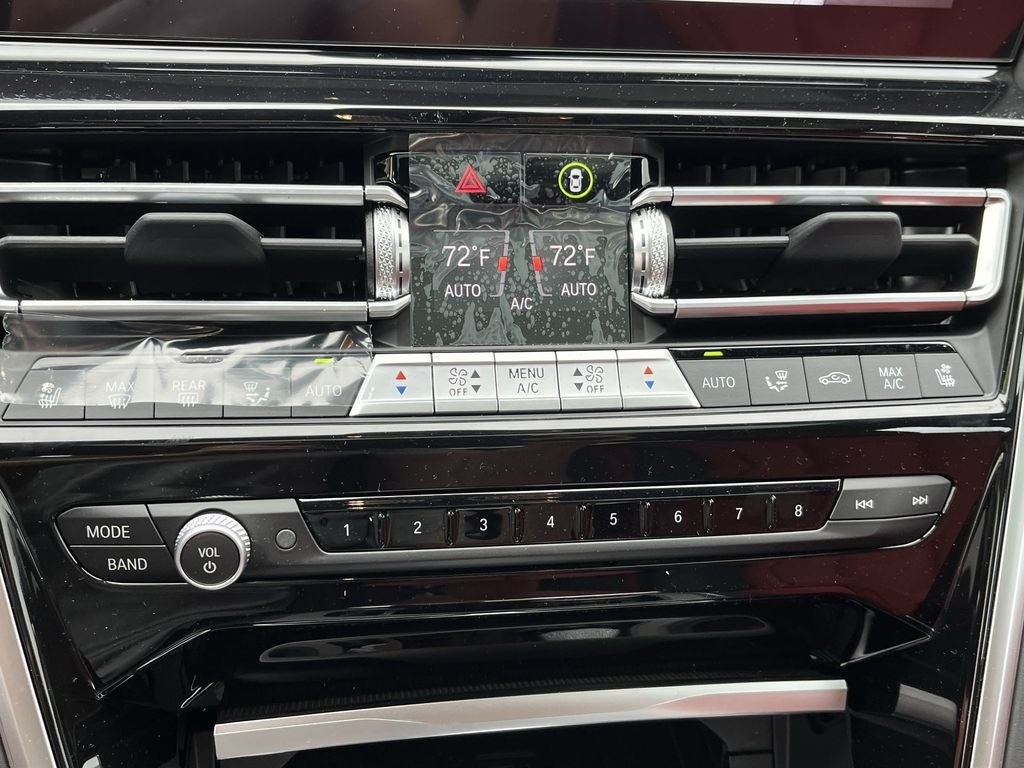 2026 BMW 8 Series 840i - Photo 19