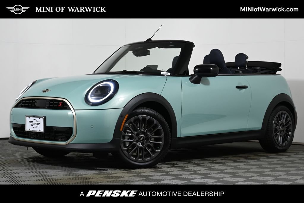 2026 MINI Convertible Cooper S Signature's photo
