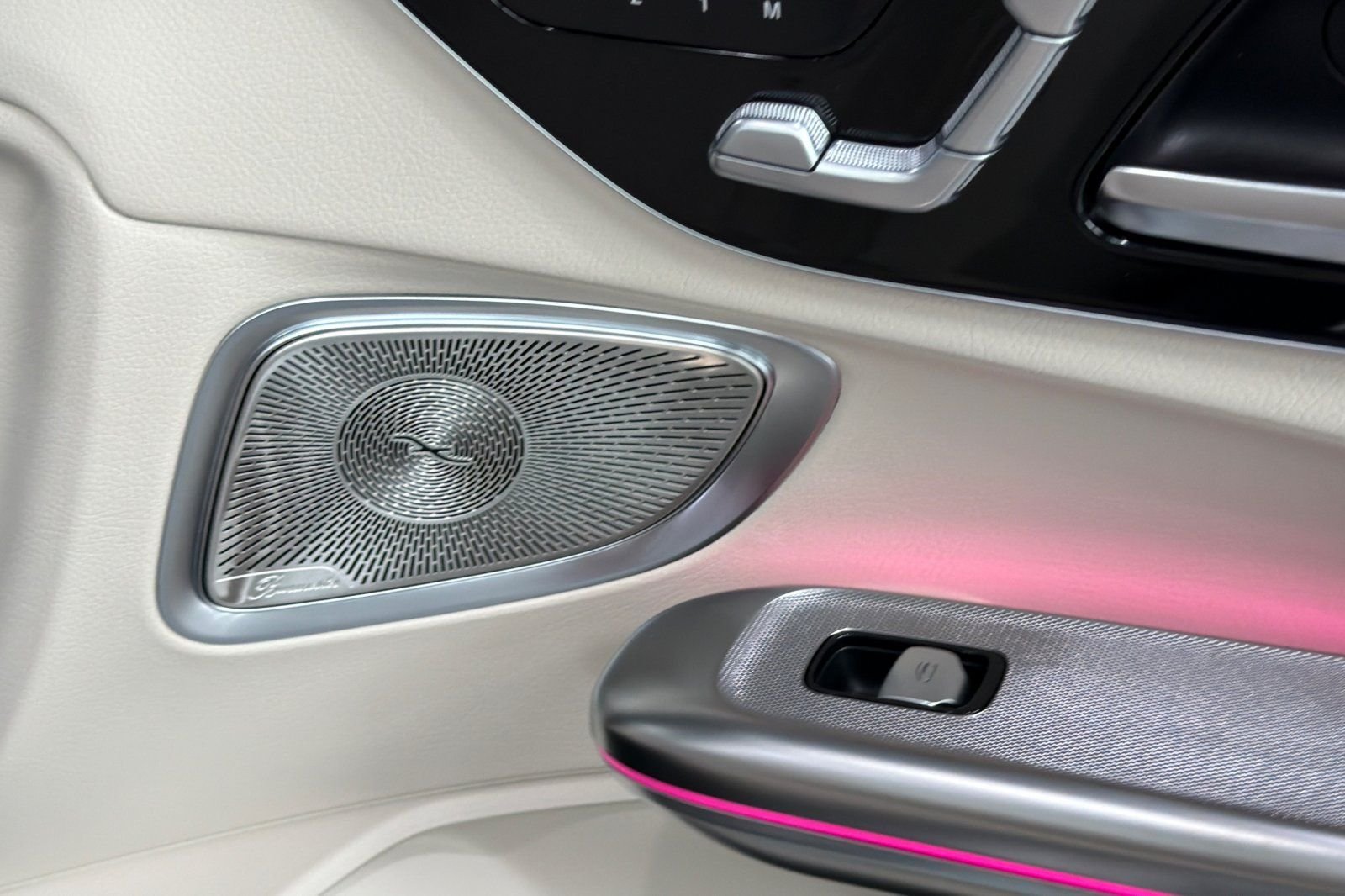 New 2027 Cirrus Silver Metallic Mercedes-Benz CLE 450 image 5