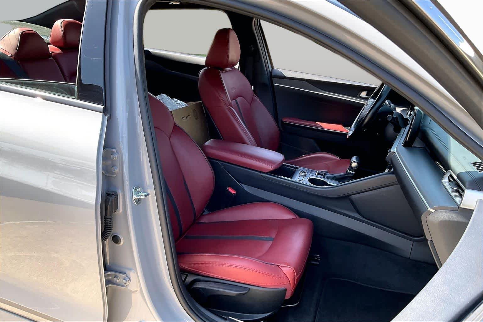 Used 2023 Wolf Gray Kia GT-Line image 4