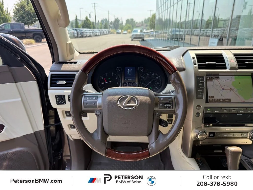 Used 2017 Red Lexus 460 image 21