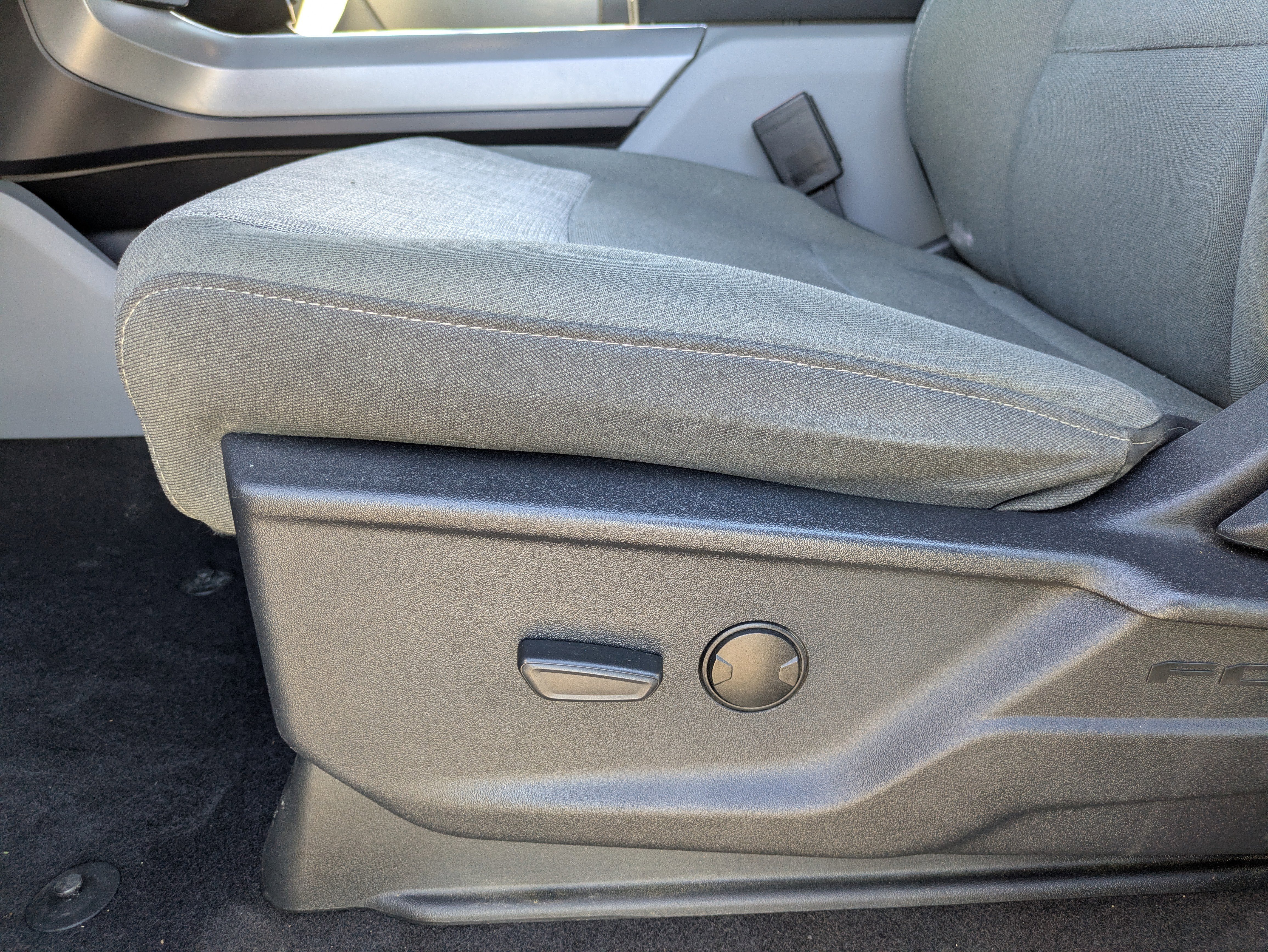 Used 2023 Bronze Ford XLT image 20