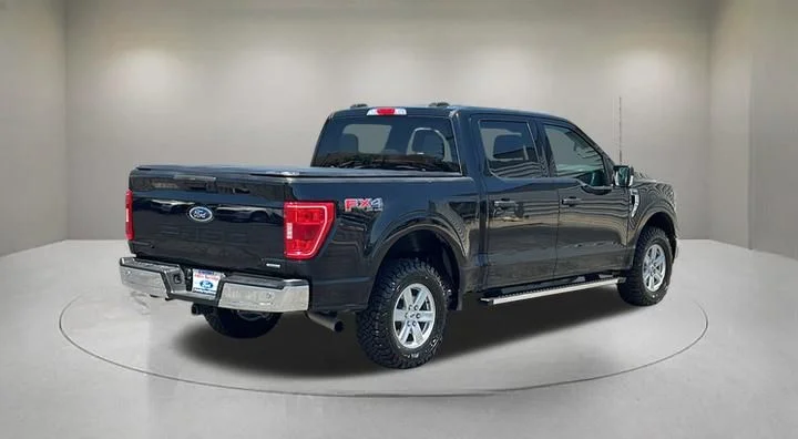 Certified Used 2023 Agate Black Metallic Ford XLT image 4