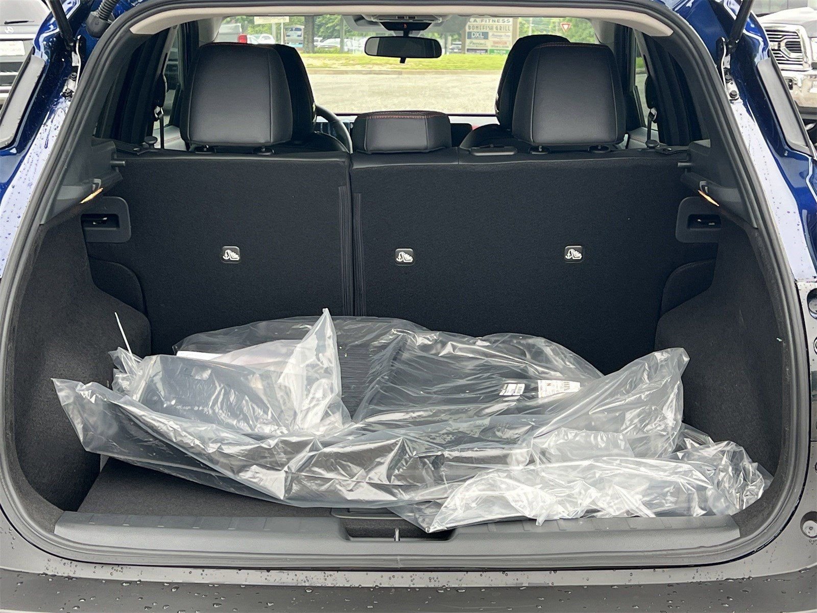 2025 Nissan Kicks SR - Photo 24