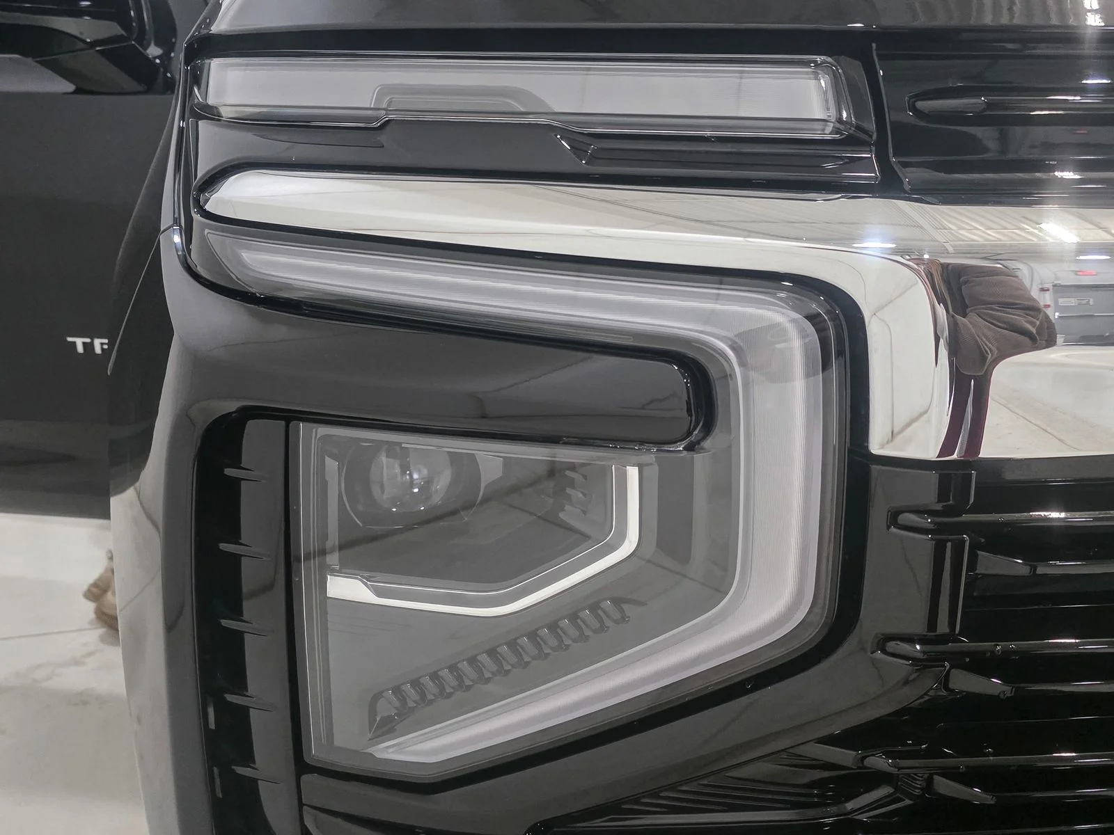 2025 Chevrolet Tahoe LS - Photo 14