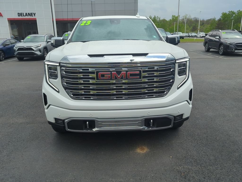 Used 2023 White GMC Denali image 3