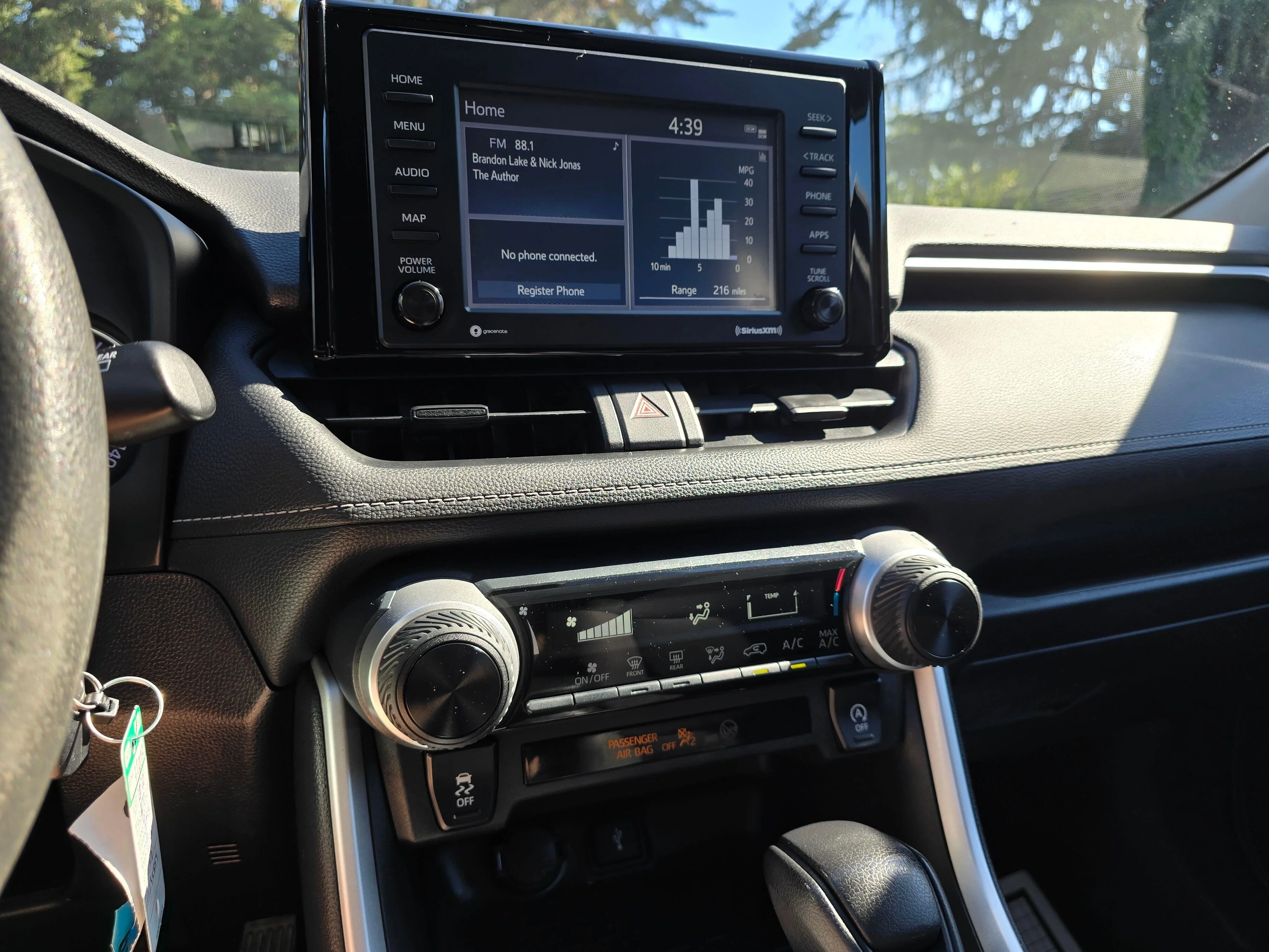 Used 2020 Magnetic Gray Metallic Toyota LE image 18