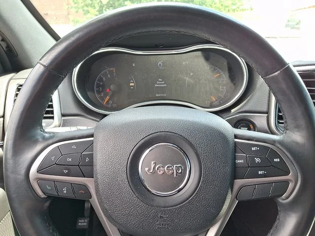 Used 2018 Gray Jeep Limited image 25