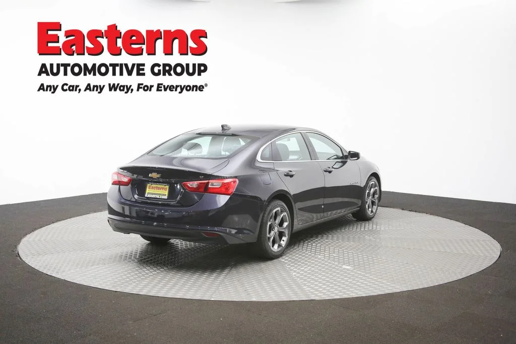 Used 2023 Gray Chevrolet LT image 35