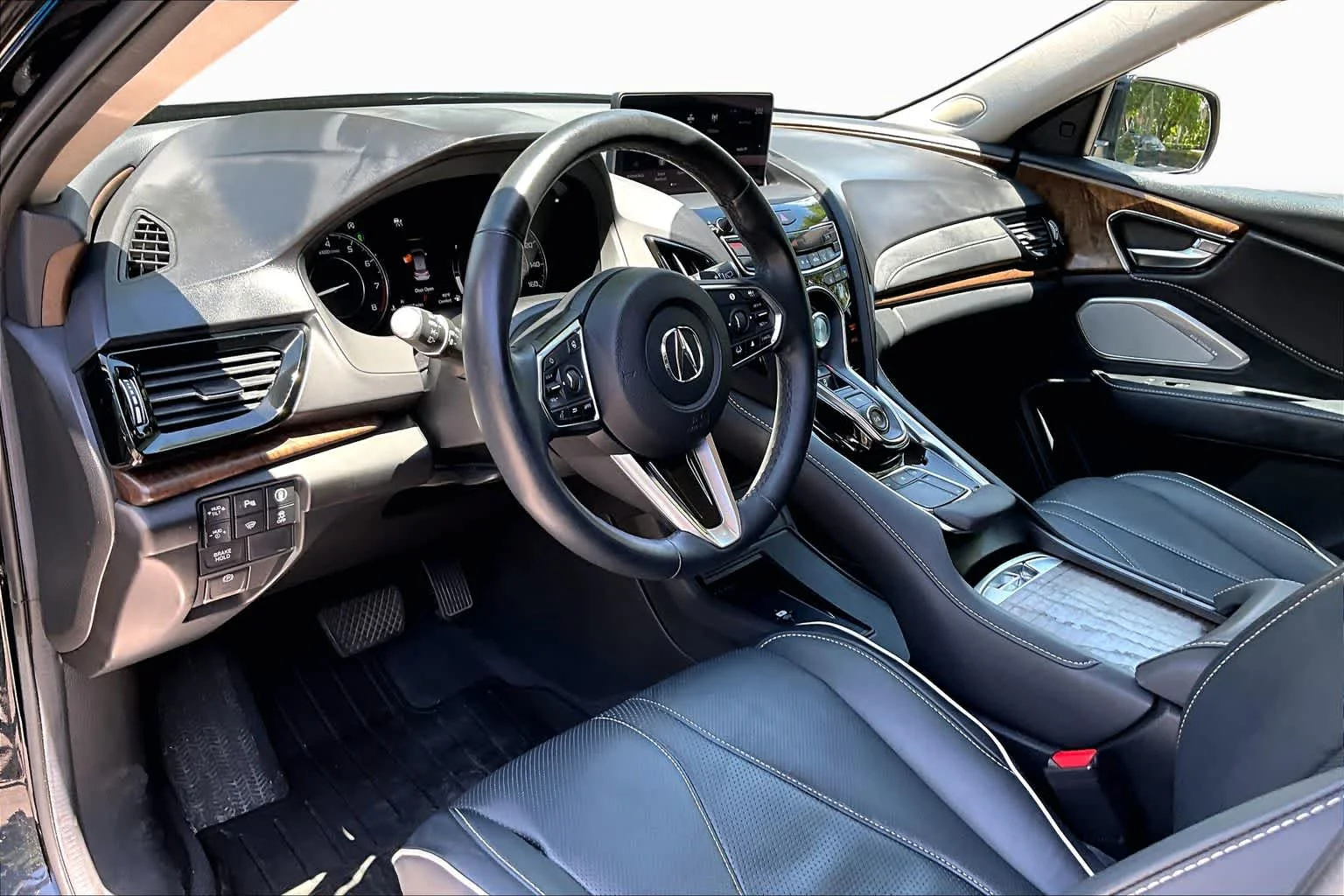 Used 2023 Majestic Black Pearl Acura w/Advance Package image 34