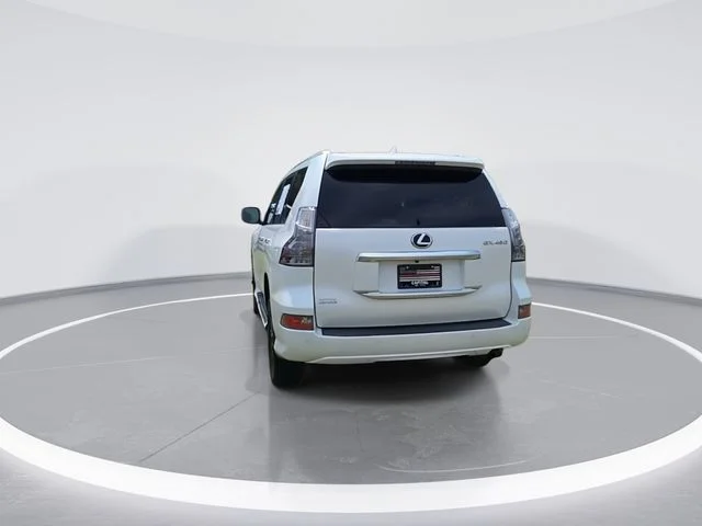 Used 2021  Lexus 460 image 7