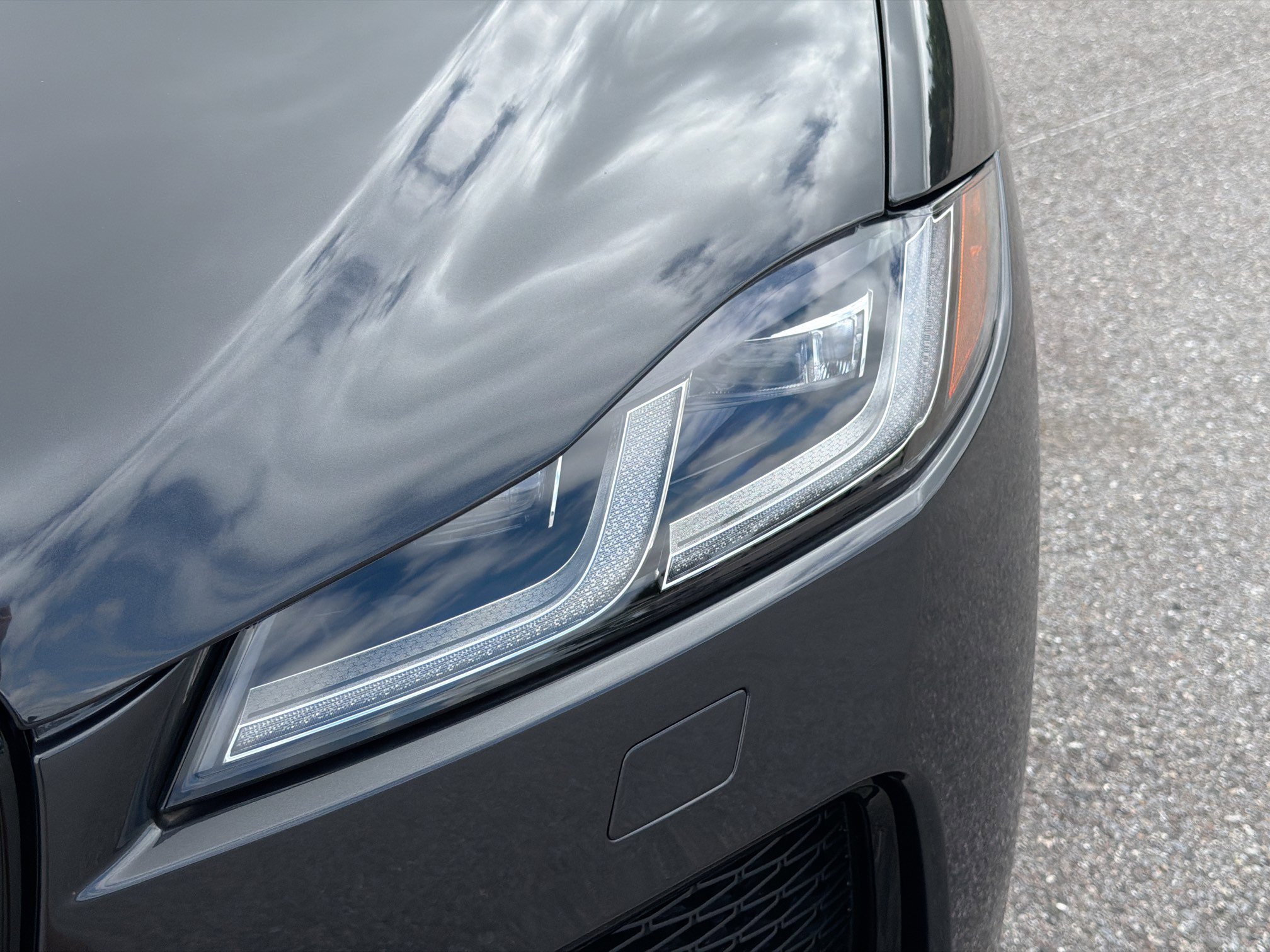 2026 Jaguar F-Pace R-Dynamic S - Photo 9