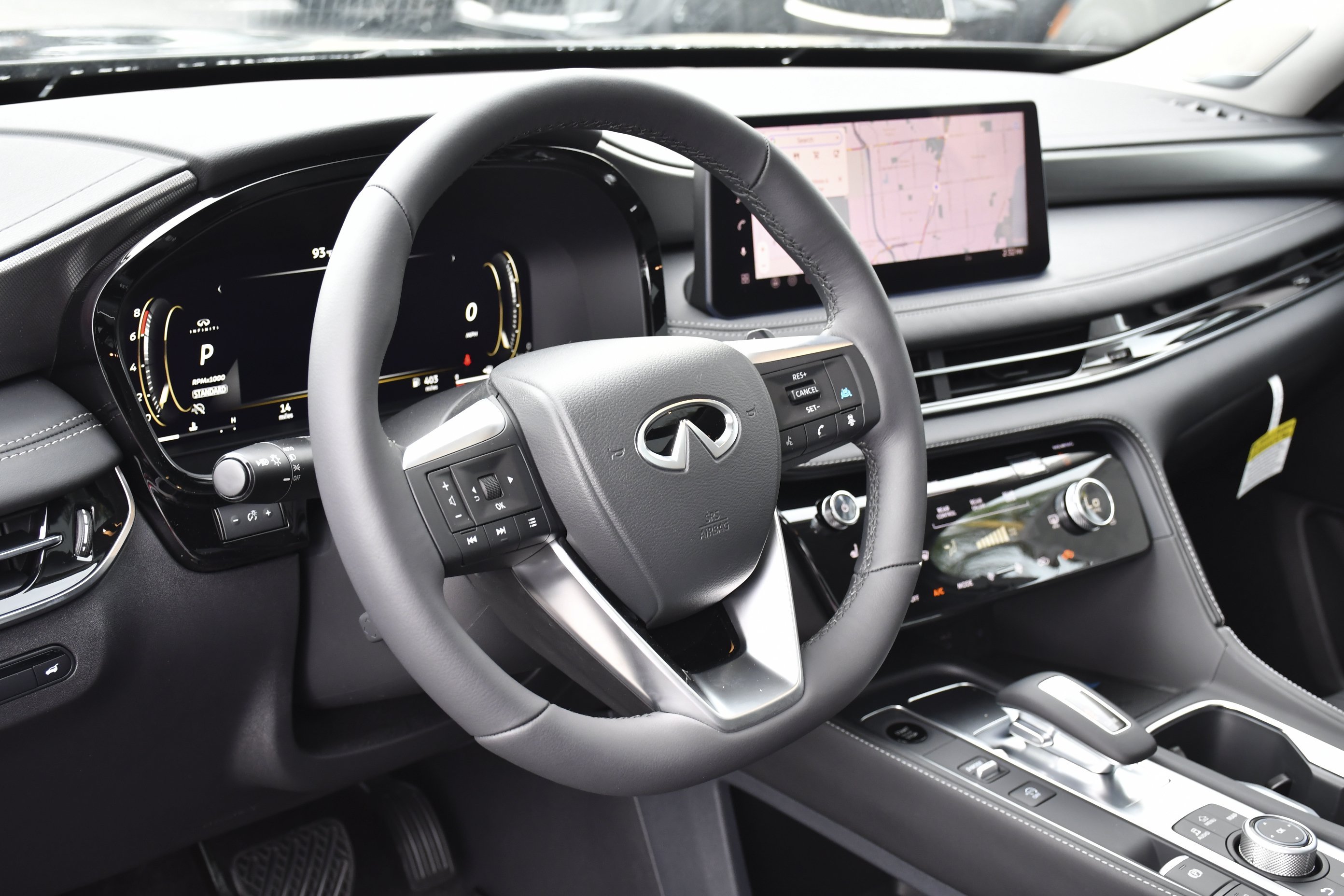New 2027 MINERAL BLACK INFINITI Luxe FWD image 27