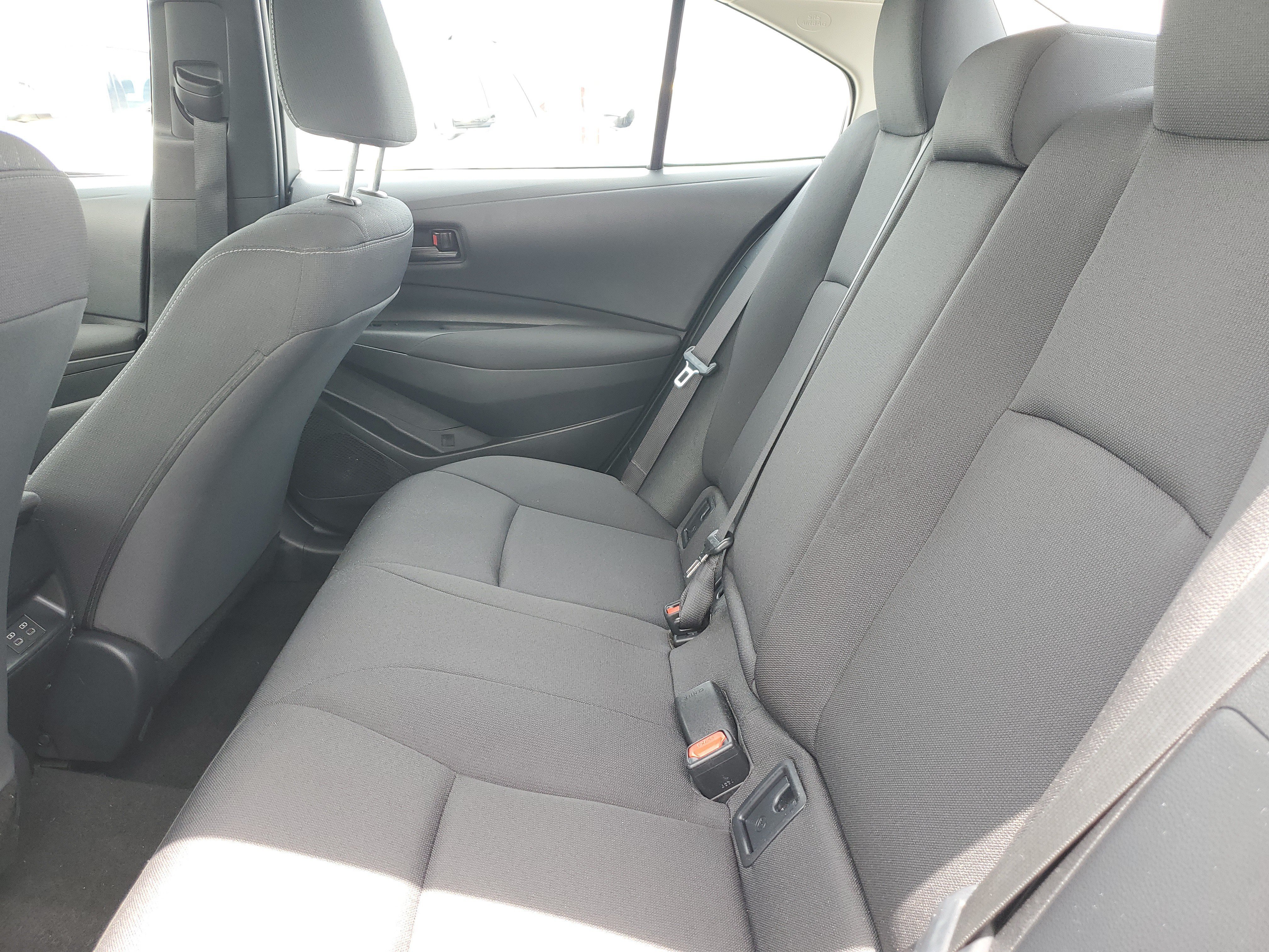 Used 2025 Ice Toyota LE image 11