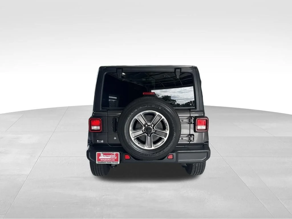 Used 2020 Gray Jeep Unlimited Sahara image 7